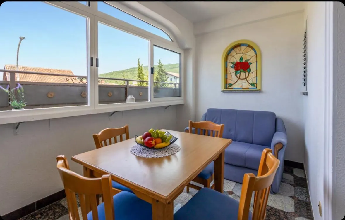 Villa Ana Selce S Bazenom I Panoramskim Pogledom Na More 招待所