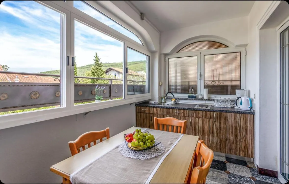 Villa Ana Selce S Bazenom I Panoramskim Pogledom Na More 0*,